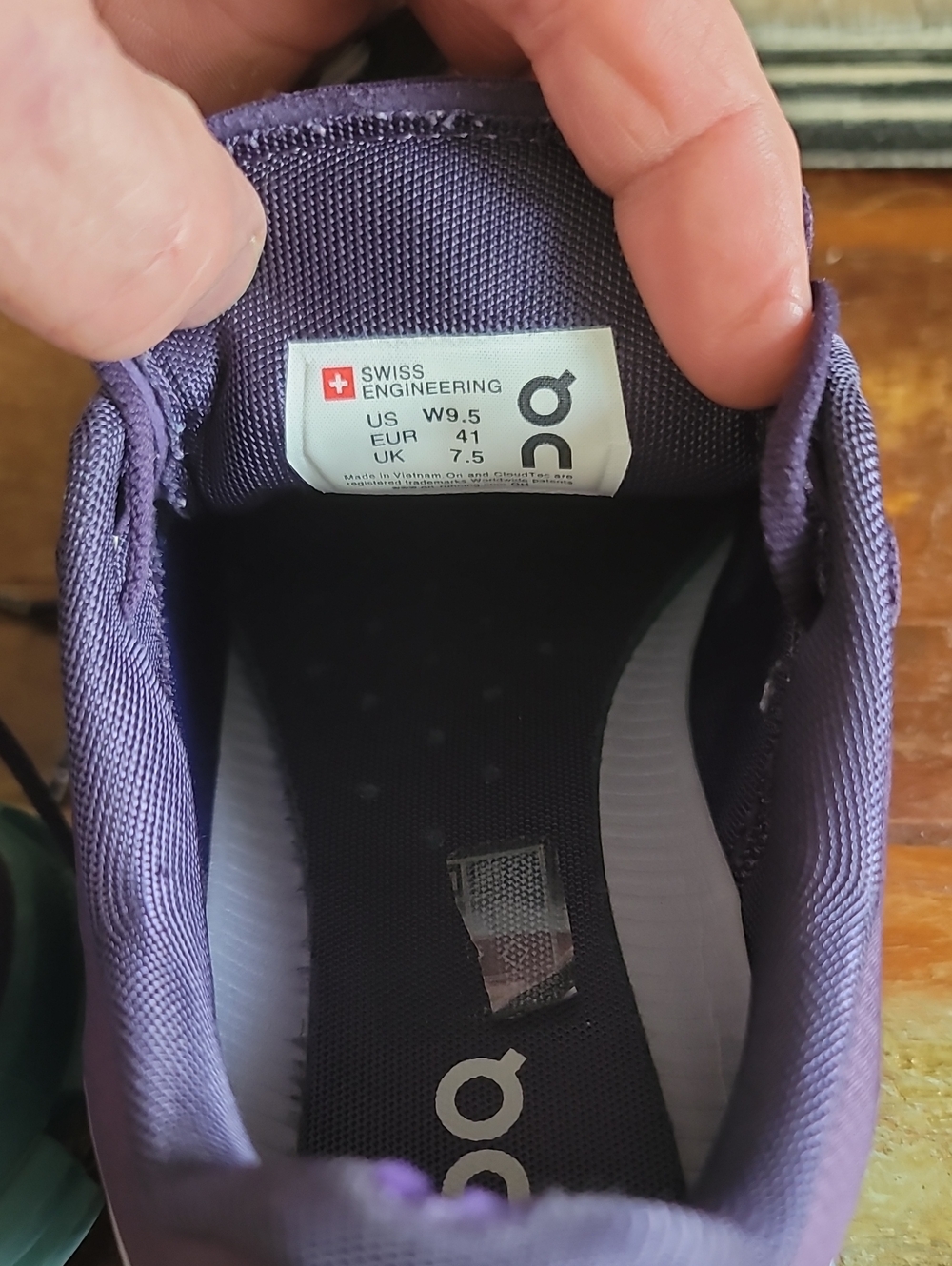 On Running Cloudflow "Violet/Tide" Wmns 9.5, Good Condition Fast Shipping - Picture 16 of 16